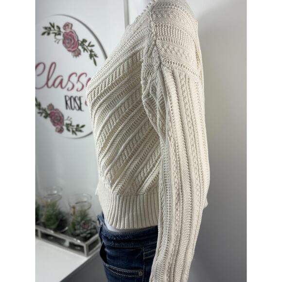 Cute Old Navy Sweater Size S - Picture 3 of 5